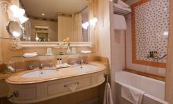 Disneyland Hotel 41 Sflaynhotels